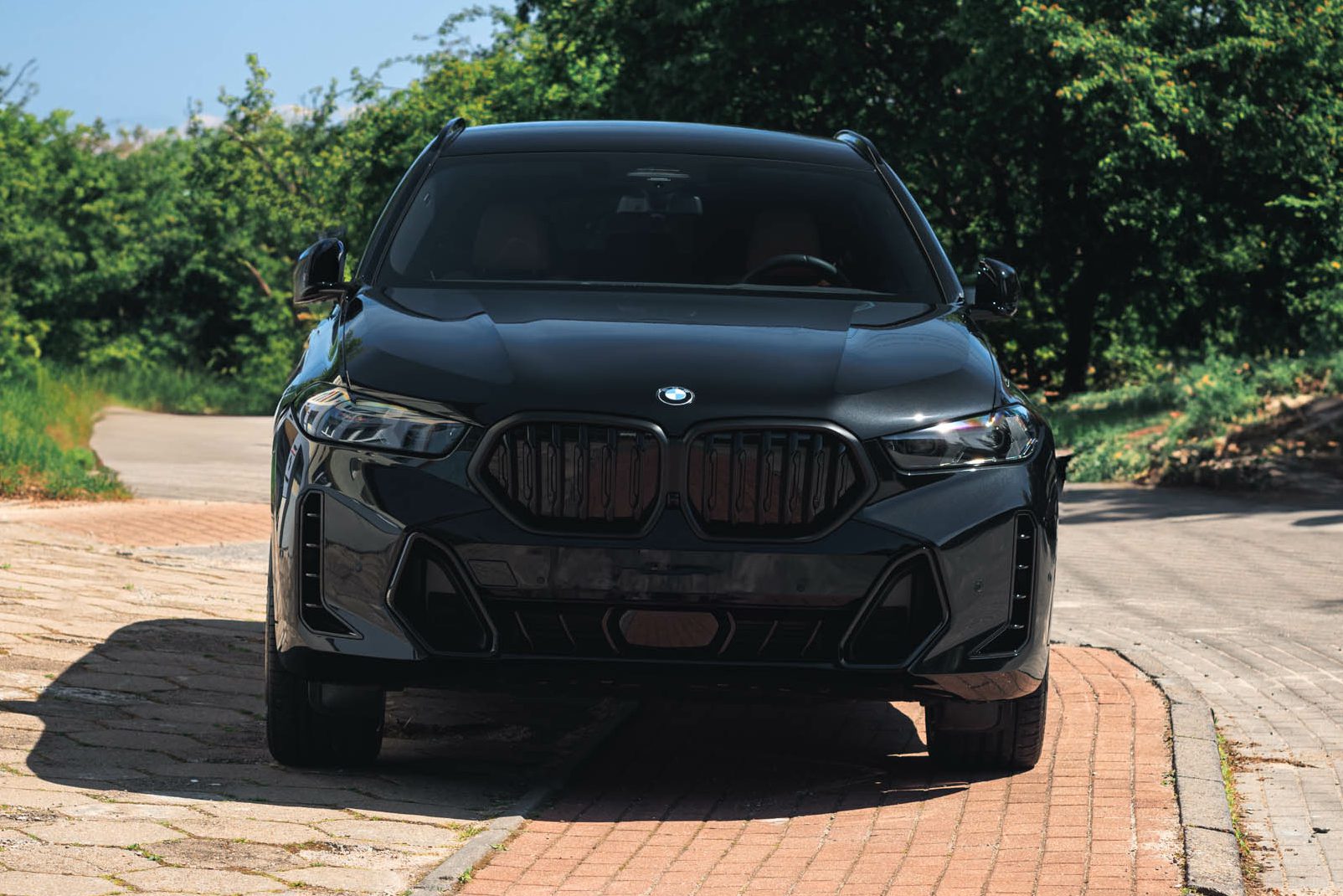 Zabezpieczenie maski BMW X6 folią ochronną PPF