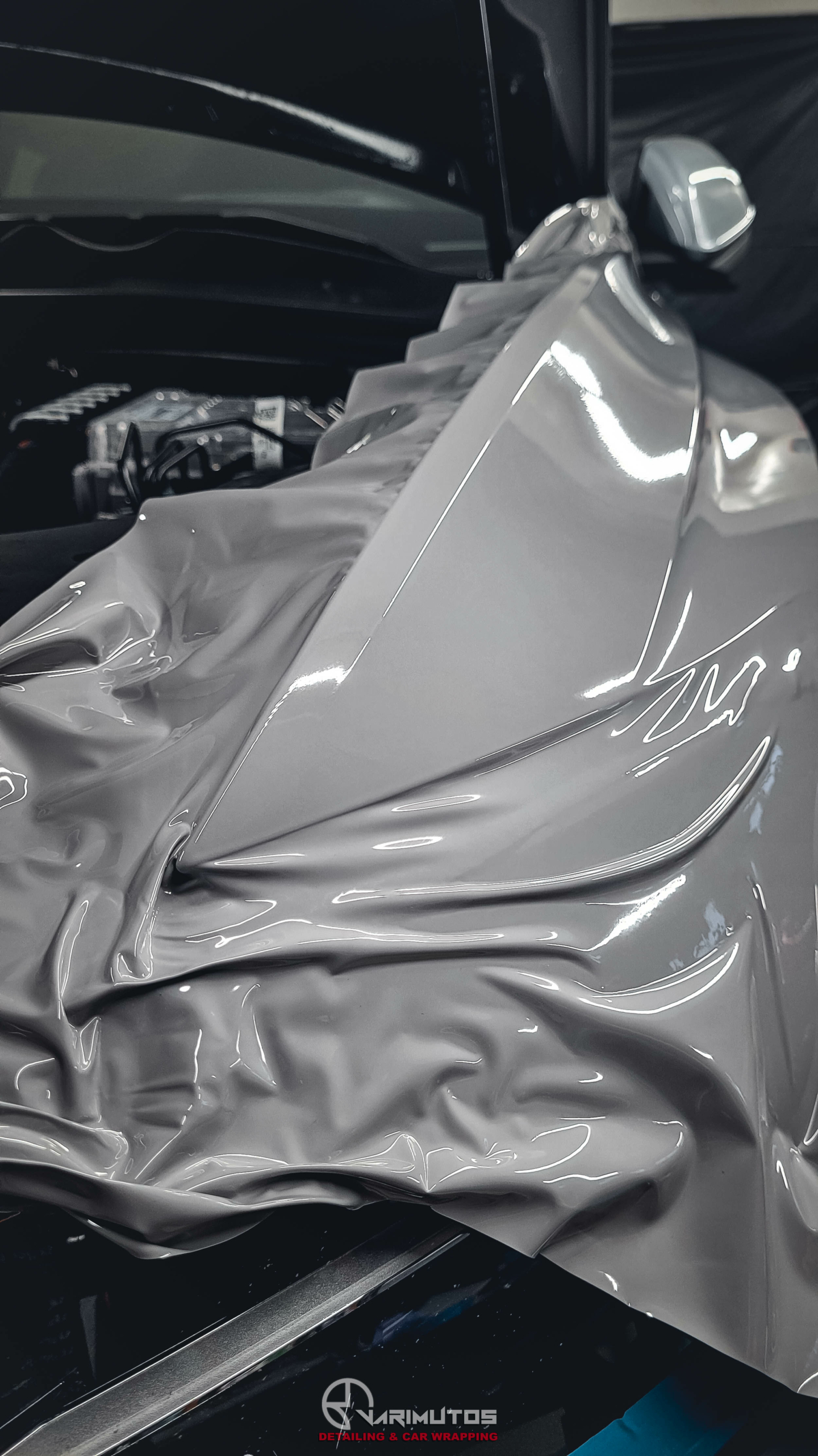 Audi Q8 Full Wrap Avery Varimutos 14 SUV Audi Q8 zmiana wyglądu